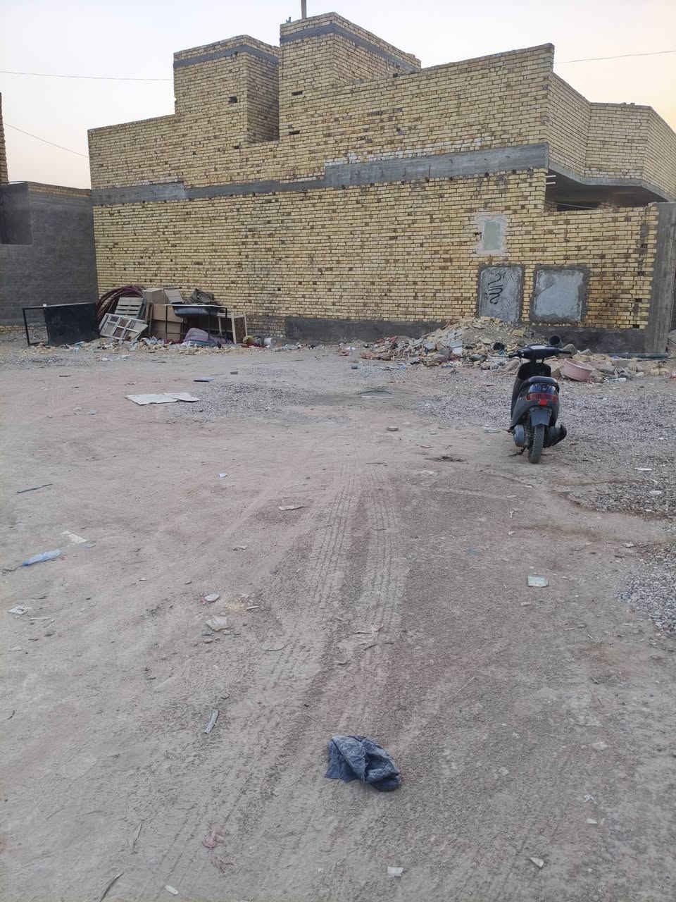 مجاور المستشفى التركي • ٢٥٠م • واجهة ١٣م