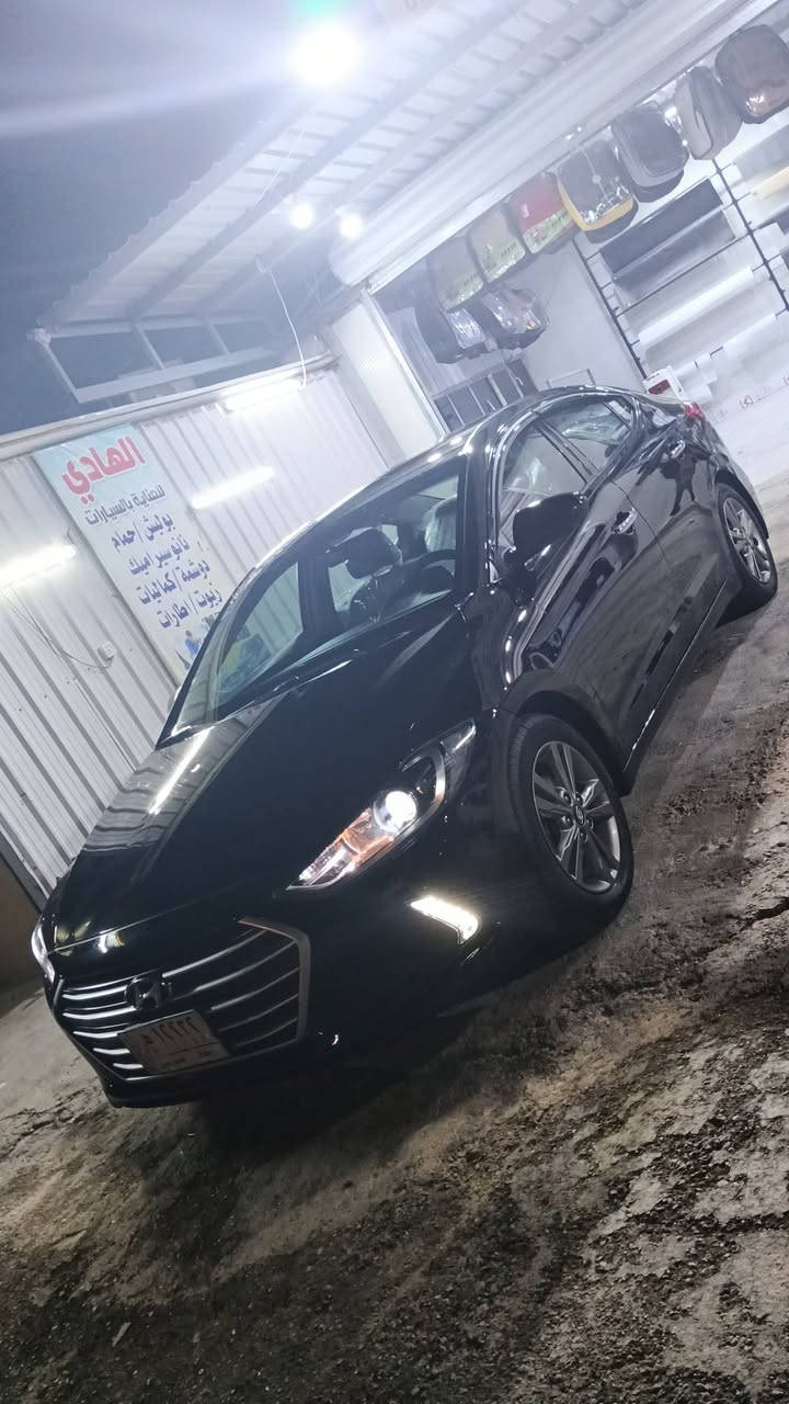 النترا موديل 17 وارد امريكا ليبل واحد كله حادثه شويه بقبق الجنطه وشويه جاملغ الخلفي بدون دواخل بدون تبديل بدون ايرباك السياره على وضع الشركه تراي زيرو مواصفات عاديه بجم كبس مكفولة من الفتح والحالوب والبارد عدا الحادث
لايت زنون فوك وجوه
تخم تاير جدد 
تبريد ثلج 
السياره مناقصه برغي
مكانه بغداد 
رقم بغداد الجديد بسمي
السعر105
***********
