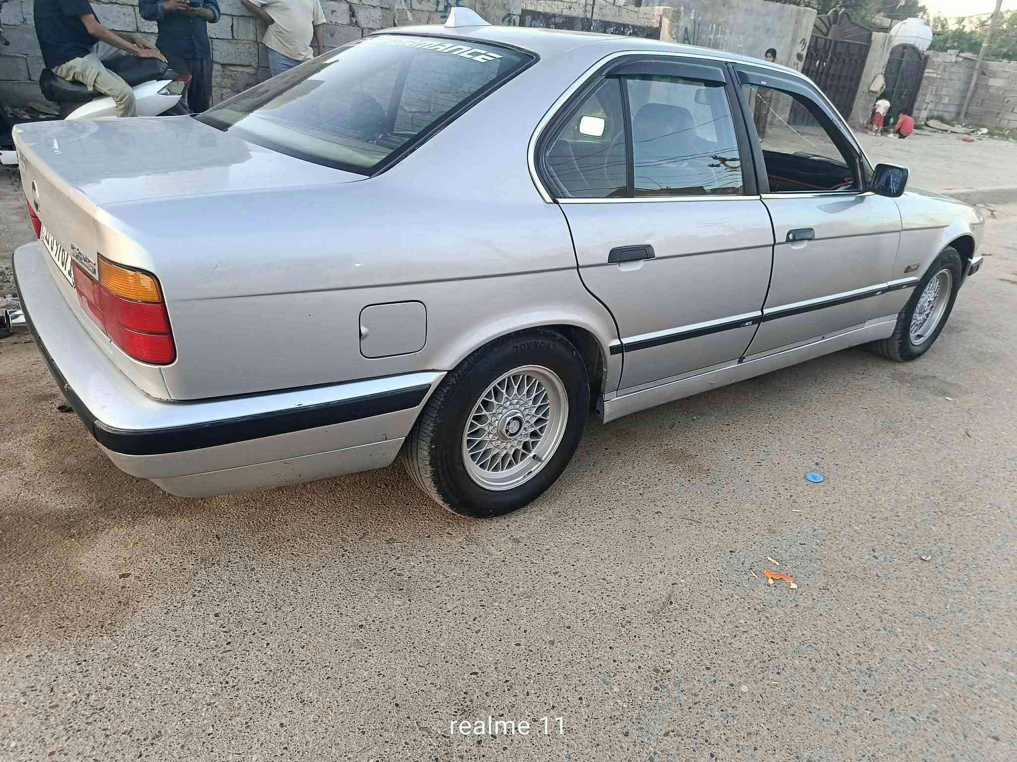 بي ام 525 • ١٩٩٠ • رقم بغداد