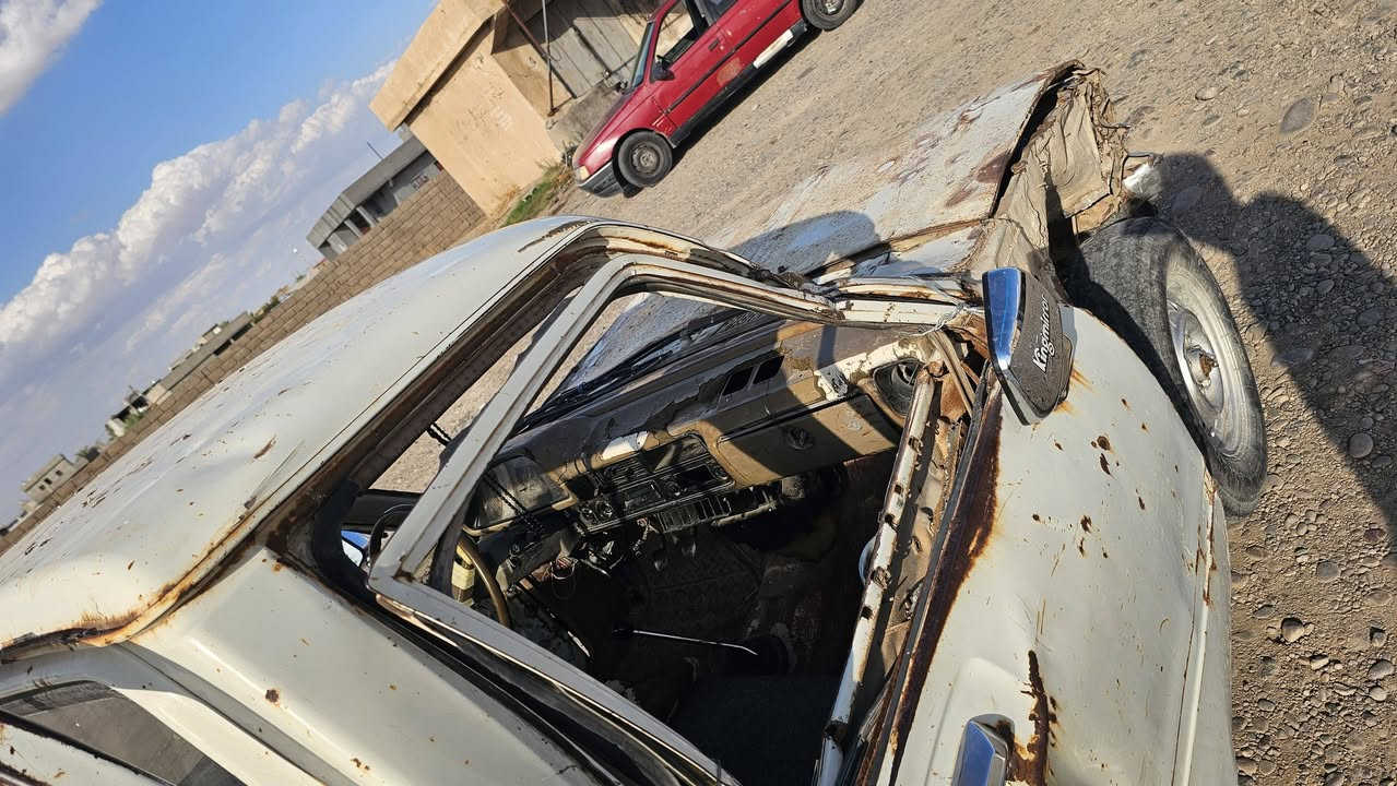 السلام عليكم بكم ٨٠ رقم بغداد كير شرط محرك شرط صدر جديد قبل اسبوع بدلتو  بية هاي الضربة السعر مليون ومية قفل المكان شيالة العبلي رقم الهاتف ***********
