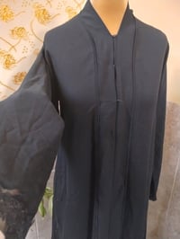 عبايات خامتها ممتازة أسعارها مناسبة من ١٠ ل ١٥  التواصل ع الخاص أو ع ا...