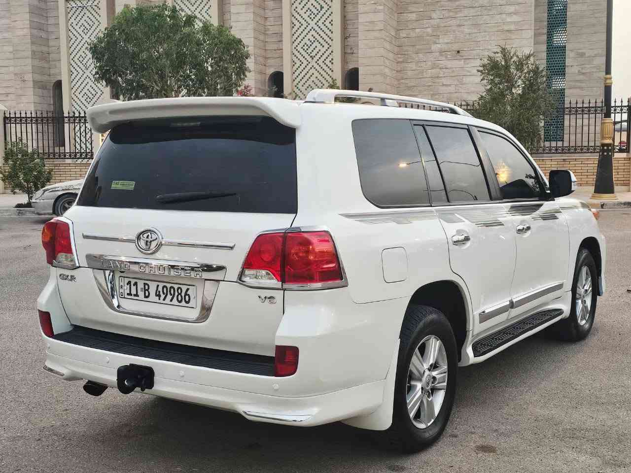 لاندكروزر • ٢٠١٣ • كربلاء