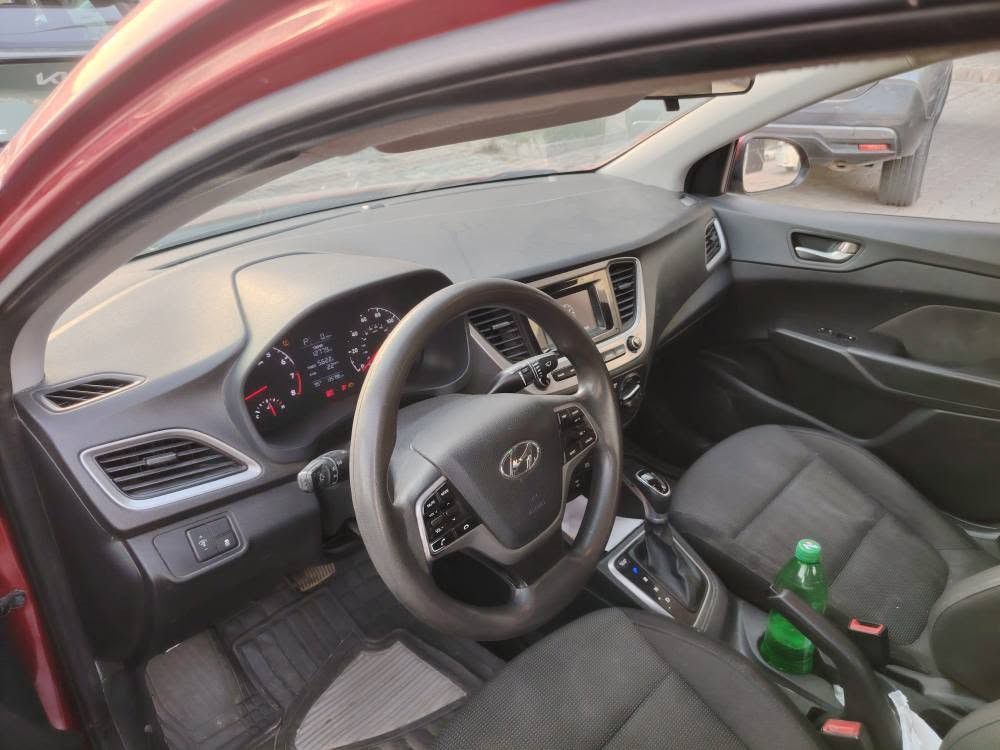 🚗 هوندا أكسنت موديل 2020 للبيع
✨ السيارة نظيفة وجميلة جداً
🔧 المحرك على الشرط ومَرغوب
⚙️ الجير على الشرط
💯 المحرك والجير بدون أي مشاكل
مکینە دوش
🎨 فقط قطعة واحدة مصبوغة
🔹 توجد بعض الضربات الخفيفة جداً
✅ لا تحتاج إلى أي مصاريف
⭐ السيارة بشكل عام نظيفة ومرتبة جداً
📞 للاستفسار ومعرفة السعر، يرجى التواصل.***********

🚗 هۆندا ئەکسێنت 2020 بۆ فرۆشتن
✨ زۆر پاک و جوان
🔧 مەکینە بەشەرت و مەرغوب
⚙️ گێڕ بەشەرت
💯 مەکینە و گێڕ هیچ کێشەیەکیان نییە
مكينة دووش
🎨 تەنها یەک بست ڕەنگ کراوە
***********
🔹 هەندێک تەزرەی زۆر خفيفي هەیە
✅ هیچ مەسروفێکی نییە
⭐ سەیارەکە بە گشتی زۆر پاک و ڕێکە
📞 بۆ زانیاری زیاتر و نرخ، تکایە پەیوەندی بکە. أربيل, العراق
