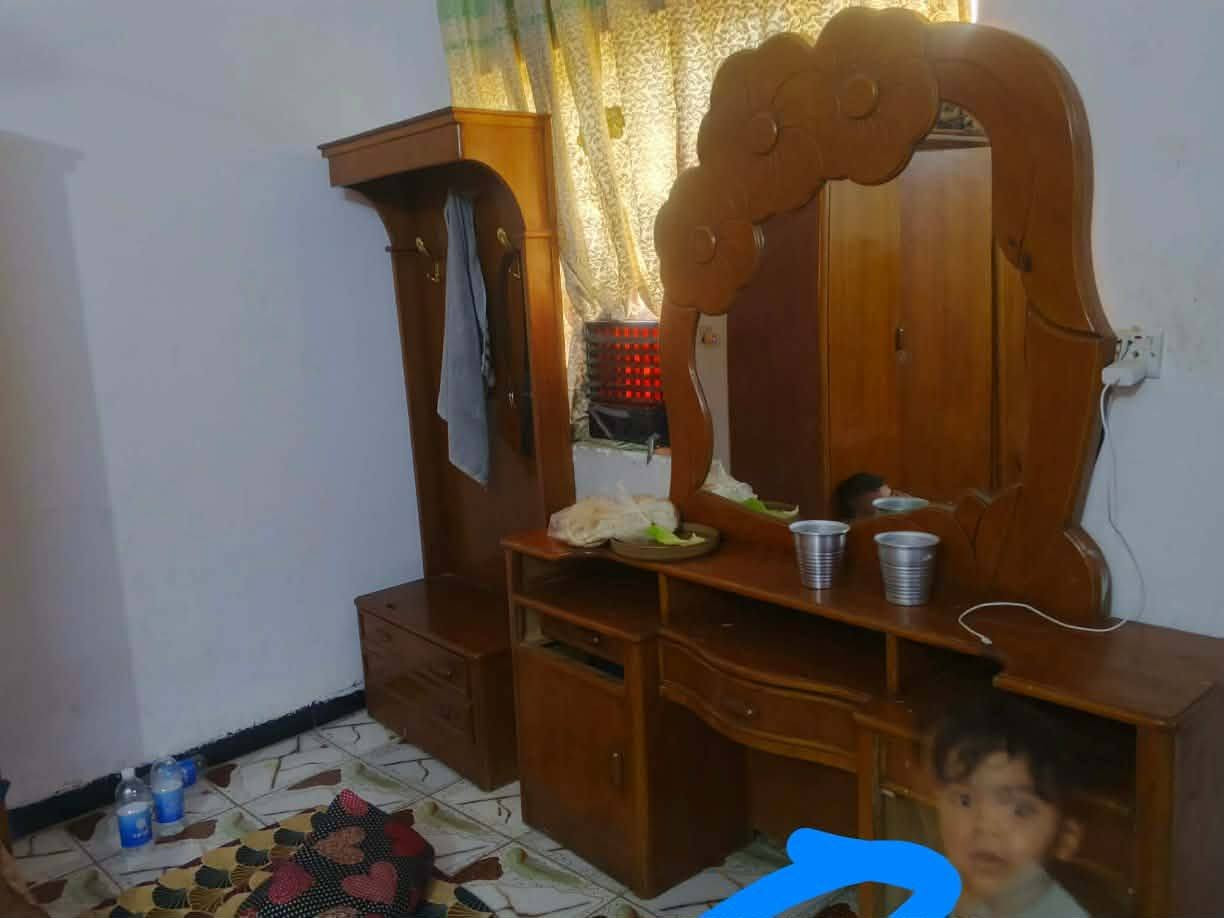 للبيع غرفه نوم تسكام ب250بيه مجال مكان حله ورديه خارج ***********
