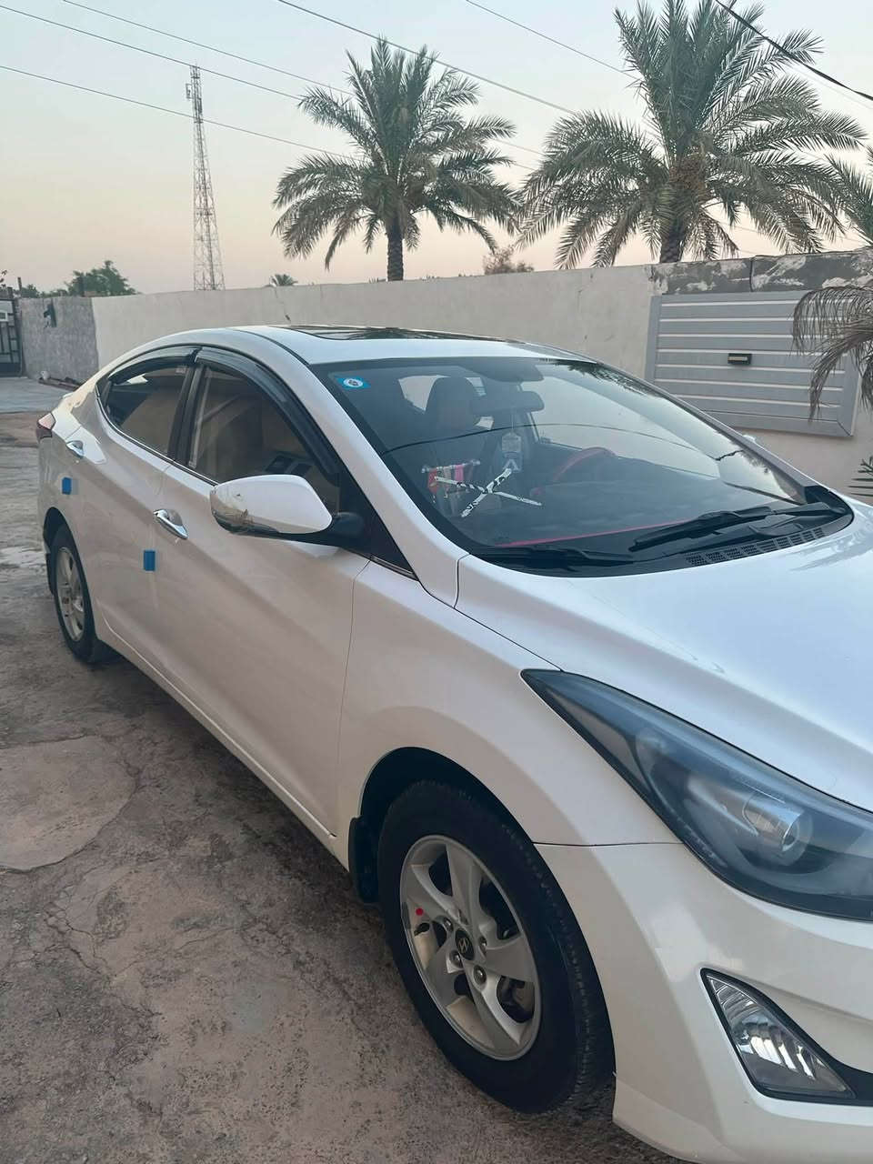 السلام عليكم النترا موديل ٢٠١٦محرك ١٨٠٠دوش صدره ٩٠٪؜تبريد ثلج ❄️ سياره بيه ربع قطلع تايرات جداد دوشمه السعر 102بيه مجال شي قليل  مكان سياره بغداد تاجي ***********/***********بي واتساب
