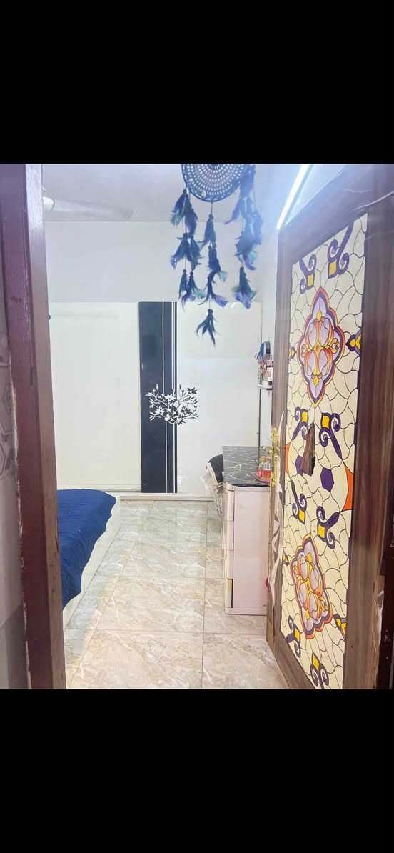 مره خصه ادمن الكروب
بيت زراعي اوراق البيت عندي سند اصلي 
البيت يحتوي علا ستقبال صاله مطبخ غرفه نوم جوه زائد غرفه بيتونه فوك اوتكدر اسوي غرفه 3 بس سكف عوزهه
واجهه 4 
نزال 18
بيت بناء حديث 
البيت علا شارع عريض 
قريب عل سوك مستوصف مدارس
السعر 78 بي مجال 
بيت عوزه بس واجهه
رقم الهاتف ***********
