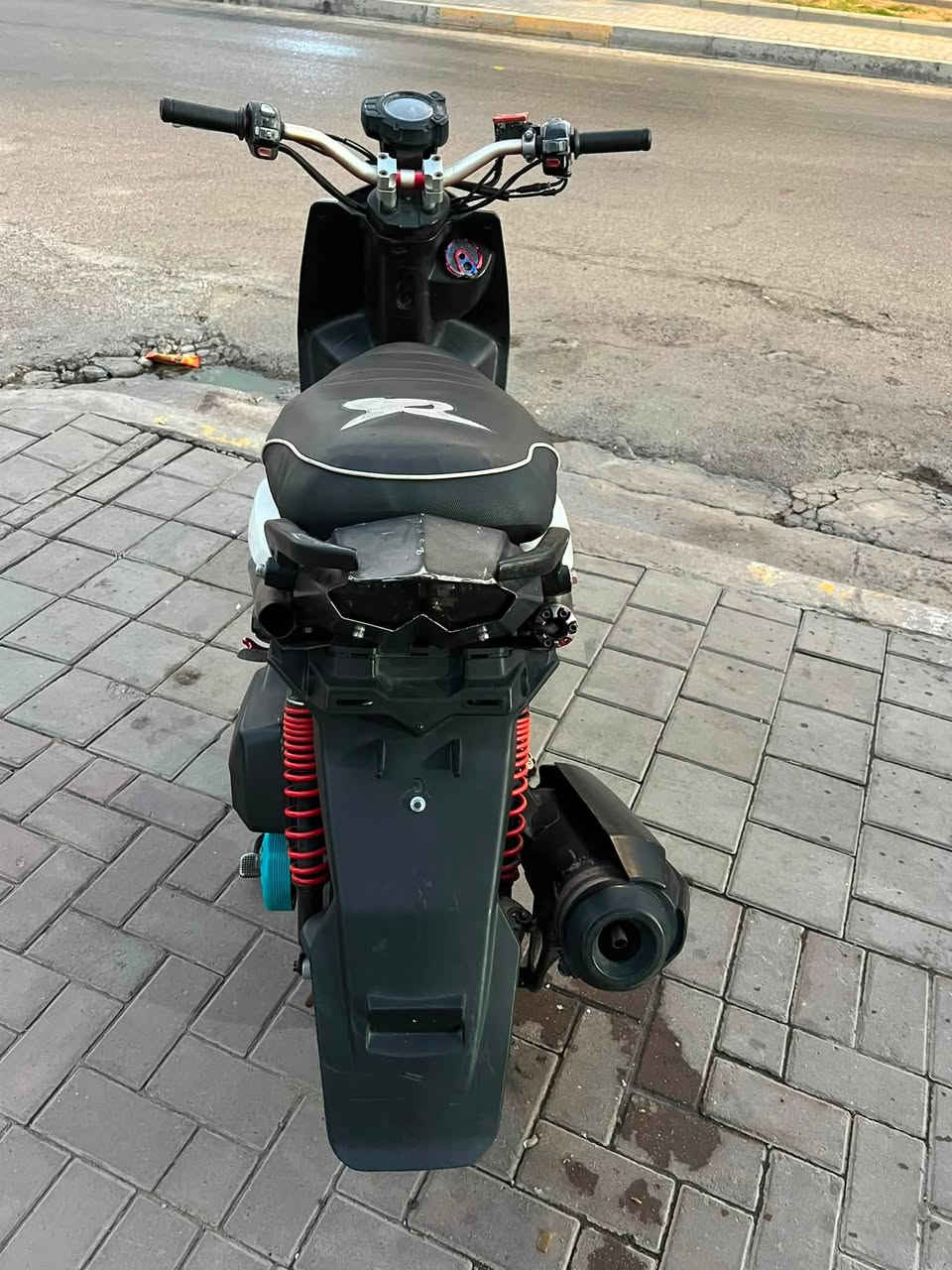 سلام عليكم  دراجة جبلي مزودة كفالة عامة كلهة بلادية  المكان بغداد الشعب للاستفسار ***********
