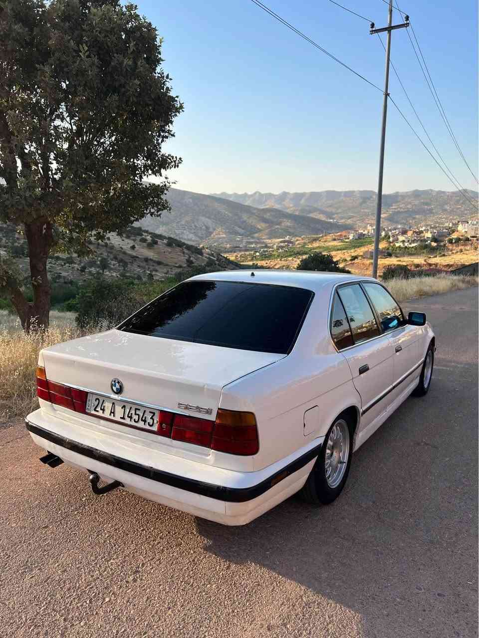 بو فروتني 1990 525i گيرعادي
دووجام كاره بايي بي دعم و سبغ 
رقم جديد غرامه سفر 
گيرو مه كينه.تحويل بشرت 
سعر 55 و مجال *********** دهوك, العراق
