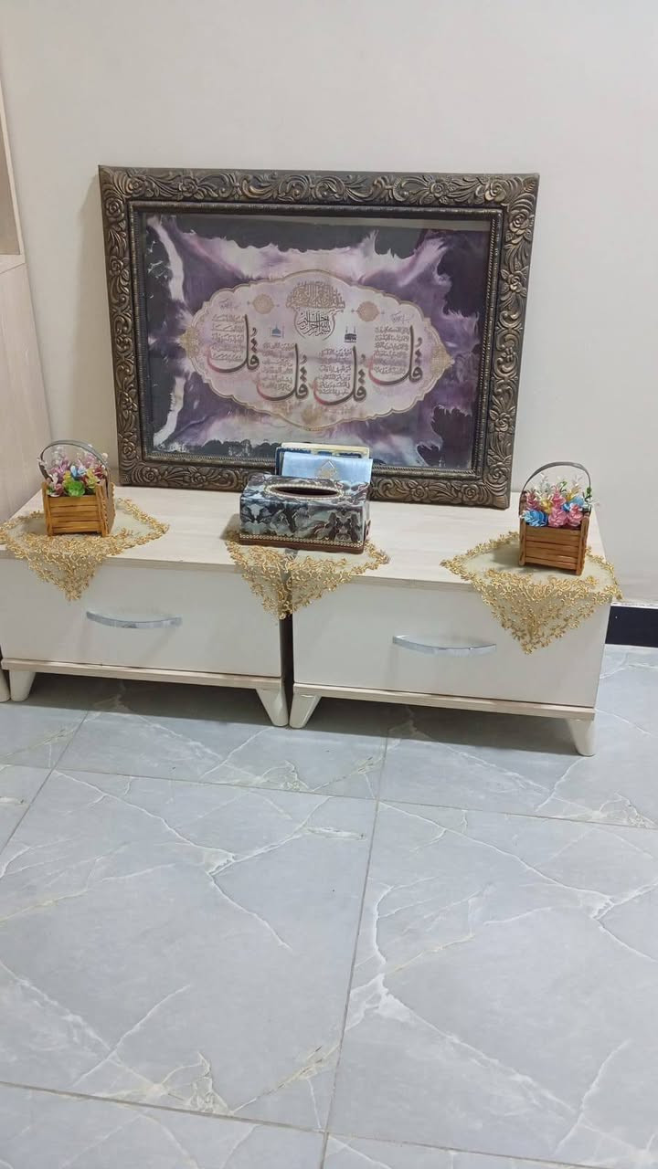 عرفة نوم للبيع خمس قطع تركيه السعر 400 الف ***********
