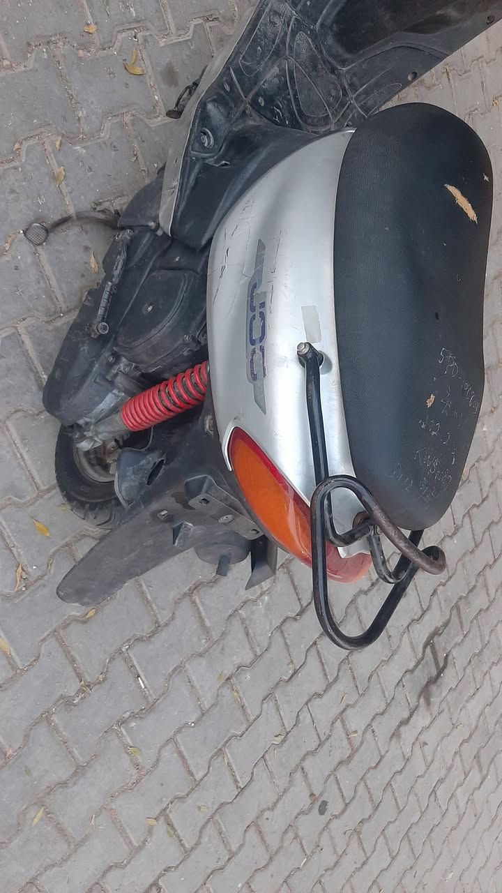 ماكس بلاديه • سلف • كهربائيات