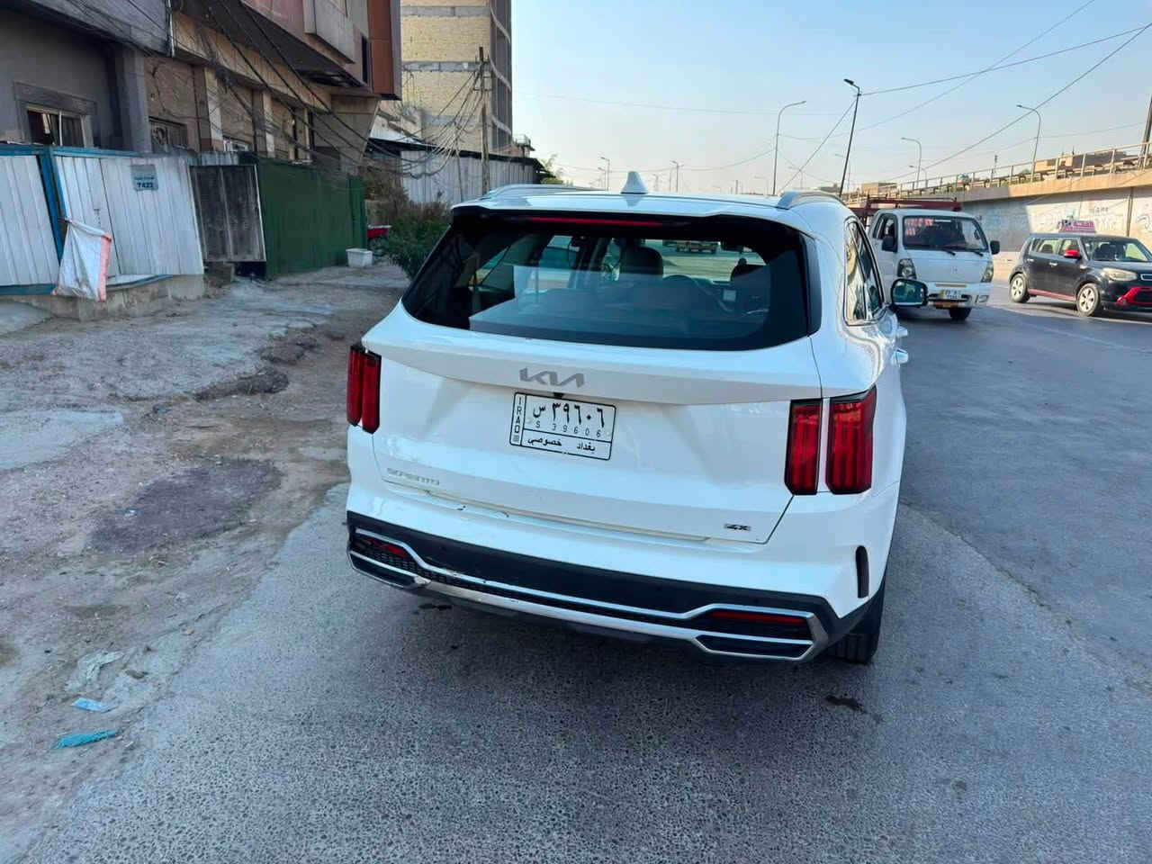 🚘 للبيع | كيا سورينتو 2023 فل أوبشن (أعلى فئة)
للبيع كيا سورينتو موديل 2023، بحالة ممتازة جدًا، استخدام شخصي ونظيف، جاهزة للاستخدام ولا تحتاج أي مصروف.

المواصفات:
✅ محرك 3.5L V6
✅ دبل (AWD)
✅ عداد 75 ألف كم
✅ فل أوبشن (أعلى فئة)
✅ شاشة كبيرة مع Apple CarPlay وAndroid Auto
✅ كاميرات وحساسات أمامية وخلفية
✅ تشغيل بصمة ودخول ذكي
✅ مثبت سرعة ورادار وأنظمة أمان متقدمة
✅ فتحة سقف بانوراما
✅ مقاعد جلد كهربائية

الإضافات:
⭐ حماية PPF كاملة بقيمة 2000 دولار
⭐ أرضيات ماركة عالمية
⭐ كامرة داخلية أصلية

💰 السعر: 44,000,000 دينار عراقي (قابل للتفاوض بالمعقول)

للاستفسار أو المعاينة يرجى التواصل على الخاص أو الاتصال.
***********
