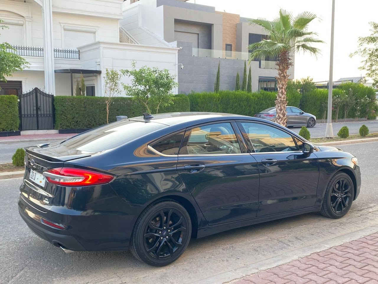 FORD FUSION 2020 SE
السلام عليكم
نوع السيارة : فورد فيوجن
سنة الصنع : 2020
مواصفات : SE معروفة
حجم المحرك : 1500 Turbo
محرك و گير و حدادية شرط سيرفس جديد من شريكة القاصد طايرات و باتري مبدل
المسافة المقطوعة : 94 الف كيلومتر
ضرر: فقط شوية جوة قبغ بنزين مصبوغ بدون دواخل شرط بعد مكفول حتى دعاميات بدون تعديل سيارة
المواصفات : بصمة  - رادار أمامي - رادار جانبي  - كود باب -تحكمات ستيرن - مثبت سرعة - تحديد مسار - شاشة كبيرة تدعم ابل كاربلاي واندرويد أوتو - دواخل نص جلد كريمي - كشن كهرباء
سنوية سيارة بأسمي جديد لحد 2031 رقم و هزة جديد 
مكان: اربيل
للأستفسار أكثر رقم موبايل او واتس اب:
*********** أربيل, العراق
