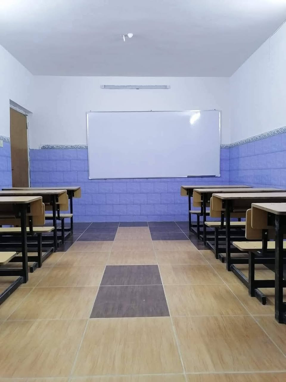 ⛔  (   إعلان   ) 
يعلن 🏫( معهد الأستاذ مصعب العنزي) عن فتح دورات تقوية منهجية لجميع المراحل الدراسية📚 (♦️  الابتدائية والمتوسطة والاعدادية ♦️) ولكافة المواد الدراسية.. 
📑مدة الدورة من بداية الشهر العاشر إلى الامتحانات النهائية 📑
وبأسعار مناسبة جداً 
دورات شتوية للسنة الدراسية  /   2026 _ 2027 
بالإضافة إلى   ( ♦️دورات لطلاب التقديم الخارجي ♦️) 
( 🔵السادس الابتدائي  والثالث متوسط والسادس إعدادي 🔵) 
ودورات  ( 📝  لتعليم اساسيات القراءة والكتابة 
لطلاب الابتدائية 📝 ) 
التسجيل يبدأ من تاريخ نشر الإعلان 
الدورات تبدأ من  / 1 / 10 /  2026 
🌹على الراغبين بالتسجيل في الدورة الحضور إلى إدارة المعهد 🏫او للاستفسار اكثر عن الدورة الإتصال بالارقام التالية.
☎️أسيا / 077‪25380774
☎️كورك / 075‪13647570
أو المراسلة عبر الماسنجر 
📝او المراسلة عبر الواتس / ***********‪ 
🛑العنوان /  موصل  /حي الزهراء  ( حي صدام) 
المدخل الثاني قرب افران السيد داخل الفرع 
تمنياتي لطلابنا الأعزاء 🏅النجاح والتوفيق. 🏅

نص مكتوب في الصور:
- معهد مصعب العنزي
- معهد الاستاذ مصعب العنزي دروس تقوية / دورات صيفية لكافة المراحل *********** *********** الموصل - حي صدام - المدخل الثاني فرع افران السيد
- معهد الأستاذ مصعب العنزي دروس تقوية / دورات صيفية لكافة المراحل ابتدائية / متوسطة / اعدادية انكليزي رياضيات عربي كيمياء فيزياء *********** ***********