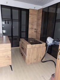 غرفة دريسنك • ٦ قطع • سنتين ونص