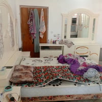 غرفه نوم • نضيفه جدا • ٧ قطع
