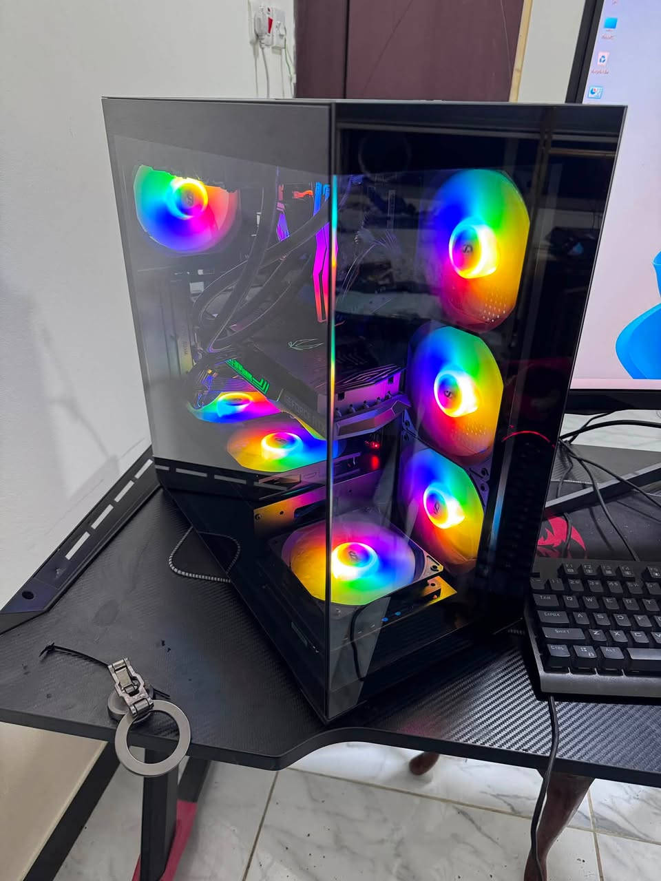 السلام عليكم للبيع
🟢مواصفات🟢

M.B: Gigabyte B760 DS3H DDR4

G.C: RTX 3070Ti ZOTAC TRINITY OC 8GB

CPU: iNTEL i5 12400F 

RAM: DELTA T.FORCE 16GB (8*2) 3200MhZ 

HARD:  NVME 256GB

HARD:  1TB HDD

COOLER: LIQUID COOLER ASUS TUF GAMING LC240 ARGB

POWER: FSP HYDRO PRO 800W BRONZE

CASE: DARKFLASH DS900 7FAN

المكان بغداد كراده داخل

❌   لا يوجد توصيل   ❌  تفحص و تستلم من البيت

السعر: مليون و 250 الف

للاستفسار على الرقم  

 ***********
