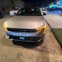 سيارة K4 موديل 2025 جيتي لاين حادث فقط بنيد بدون دواخل و بدون ايرباكات...