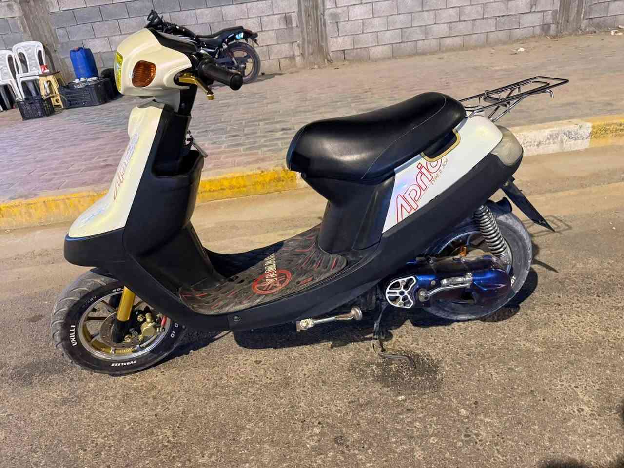 دراجه بطه مزوده بل كامل محرك دراجه اكزز سرعه 120 بطه ركزلي محرك اكزز دراجه رمبه وزودناها
سلام عليكم 

دراجه بطه مزوده بل كامل محرك دراجه اكزز سرعه 120 بطه ركزلي محرك اكزز دراجه رمبه وزودناها

وياله  ركزلي بيهن 

دبلات  ركزلي بيهن مو تجاري كلشي اصلي 

قبق كلجات هم ركزلي بي 

قبق فلاوين 

صالصنه 

مصبوغه صبغ سيارت داخل ورشه مال سيارت 

الدراجه سرعه وجماليه++ أنتيكه 

مابيها أي نقص مكاني كربلاء شارع الوائلي *********** 

السعر خاص بسبب النفوس الضعيفه الي ميعرف قيمتها وشكراً
