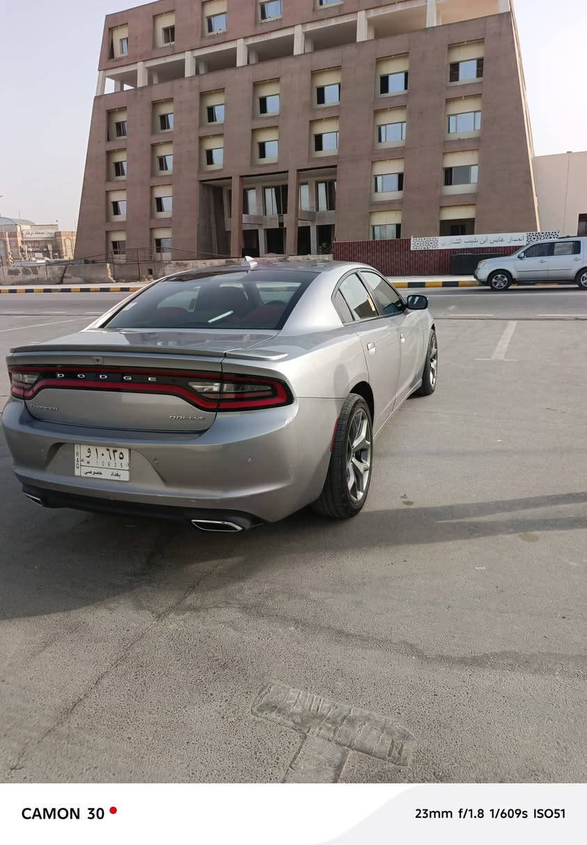 السلام عليكم
للبيع 
جارجر فول موصفات فور ويل🚗 
موديل  2016 اصل وفصل 😊
رقم بغداد تحويل مباشر 
ماشيه ٤٣ ميل 
ضربتها جاملغ وبنيد وبيها قطع صبغ من امريكا 
سيارة جاهزه حدادية  منظومة تبريد كامله من فريز وكمبريسر وراديترات كله جديد 
سيارة مال جناي
***********
