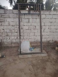 باب • عرض ١٢٠سم • ارتفاع ٢٫٦٥م