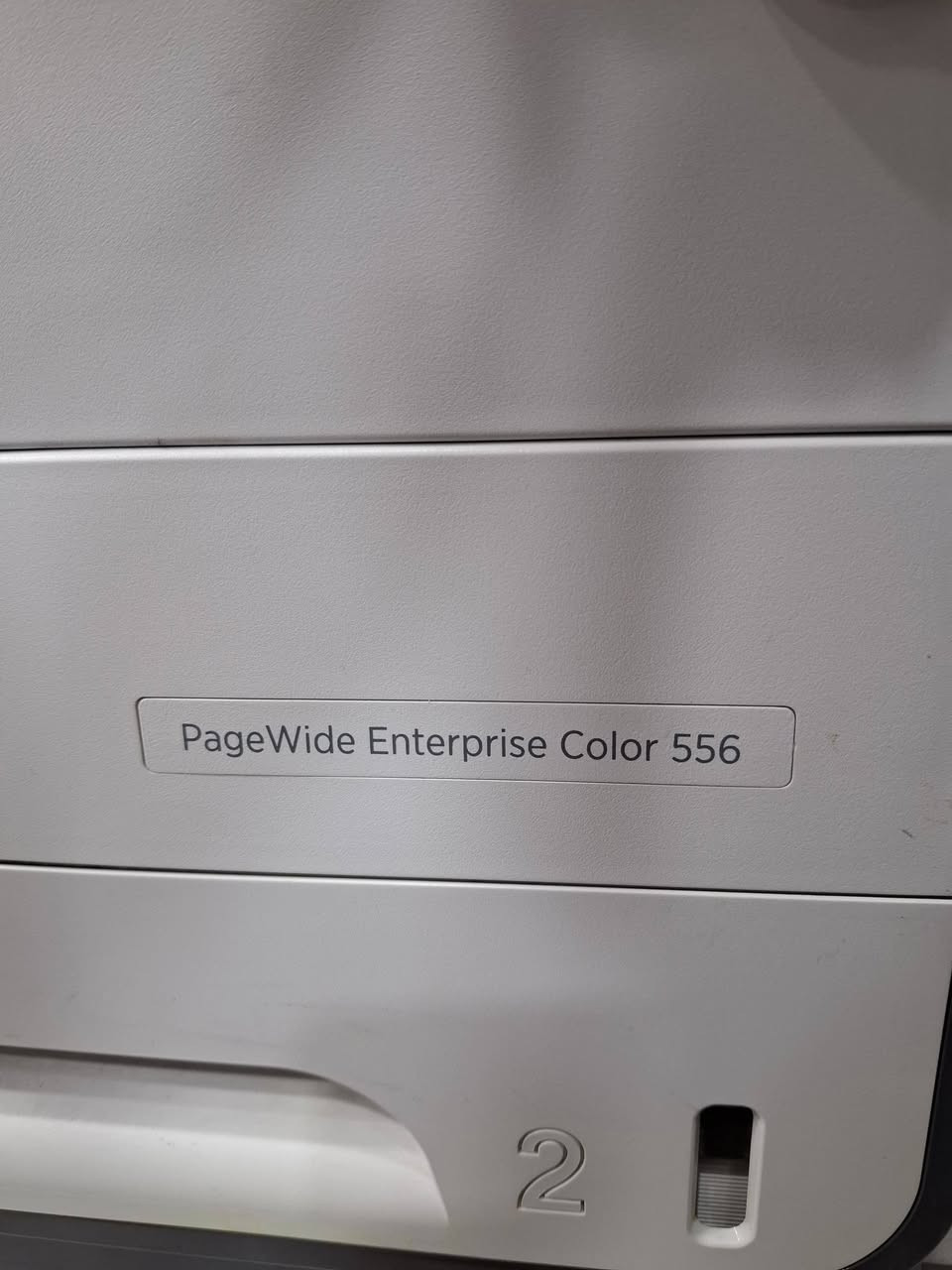طابعه hp pagewide 556
مشكلة بالهيد مثل ما موضح بالصورة 
اتصال. ***********
البصره/القبله/شارع السوق الكبير
