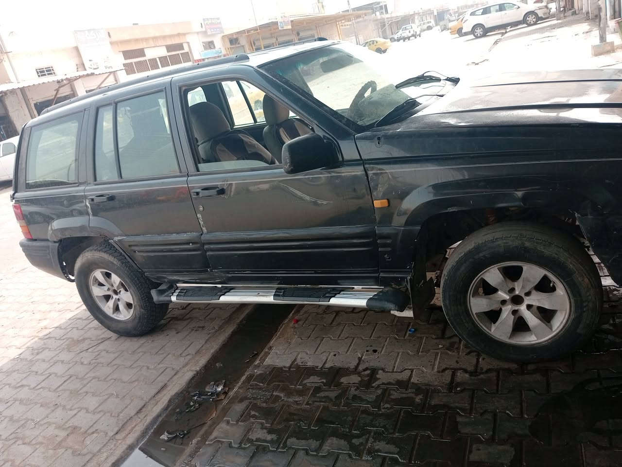 جيب شيروكي موديل 97 رقم بابل تحويل مباشر مابيه ظربه وصبغ محرك وكير ملكه دي فور اكسل ياباني بطناش فول حداده بيه ظعف مكاني بالكوت رايده ب30 وبيه مجال بيع او مراوس ***********
