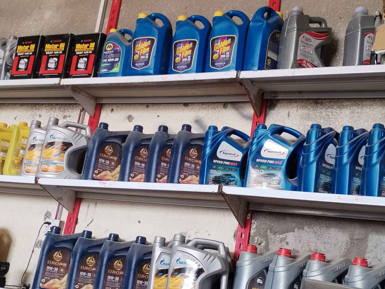 ***********🔧🪛⚙️🔩
تم افتتاح ورشت حسين  نتعامل بضمان لتجفيت السيارات الياباني والصيني الكاز والبانزين تصليح كيه بنكو فلاونزه نيسان شبوط قديم وحديث صيني بنواعا ابصم  كافت نواع السيارات العنوان العنوان طريق الخور سفان  المحلات السبعا يتوفر جميع الزيوت  وبسعار مناسبه اسعارنا مناسبه العنوان  طريق الخور ااااااااا حاضرين لأي الأستفسار
