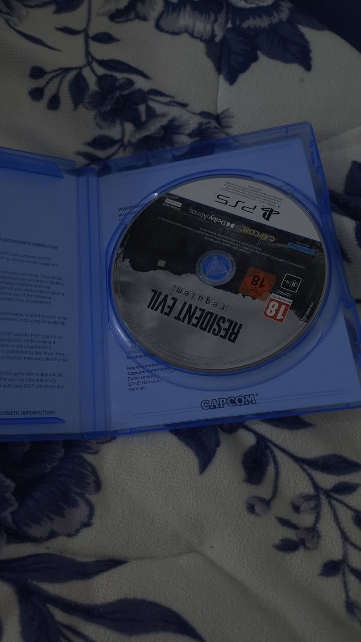 RESIDENT EVIL requiem
سلام عليكم 
 القرص نظيف بدون اي مشاكل 
متواجد بالواتس فقط 
***********
