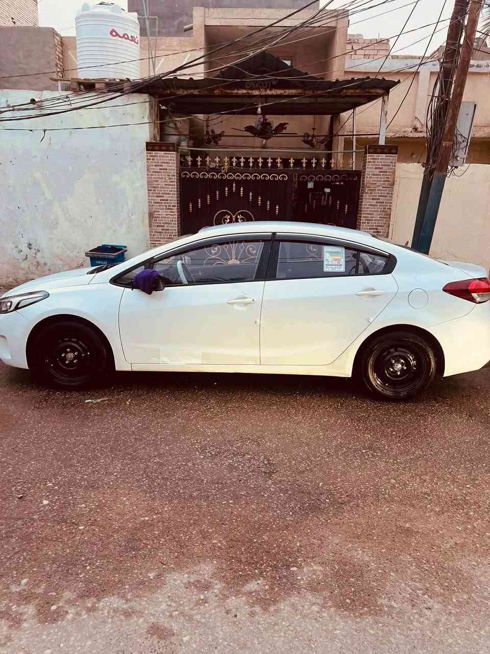 كية سيراتو ٢٠١٧
محرك ١٦٠٠ ضررها جاملغ الخلفي مصبوغ وباب تبديل اصلي حدادية تبريد كير محرك كفالة تخم تاير جديد 
مواصافات 
شفط مري
تحكمات بالستيرن 
مثبت سرعة
جرس 🔔١٢٠
اشاير بالمري 
موجود خاص وهذا رقمي ***********
