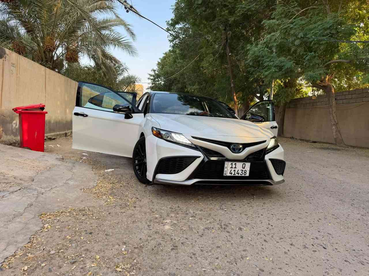 السلام عليكم تويوتا كامري XSE هايبرد للبيع 🔥 فول ما عدا فتحة السقف
الفئة الرياضية الأعلى والأفخم من الكامري 

الموديل: ٢٠٢٢ 
المحرك: ٢/٥ 
اللون الداخلي: [ أسود XSE المميز]

المواصفات المميزة:
بصمه ، قماره سوده رادار، تحديد مسار نقطة عمياء ، كراسي جلد رياضية، تدفئة وتبريد، شاحن لاسلكي، Apple CarPlay ، ثلاث انظمة قياده،تدفئه كشن اوتو هولد سايد بريك بصمه 
شاشة كبيره
السيارة نظيفة ، حادث بدون دواخل ، رقمها [بغداد بسمي] وجاهزة للتحويل.

السعر: [٢٠٠$] وبيها مجال للشراي

للتواصل: [***********]

