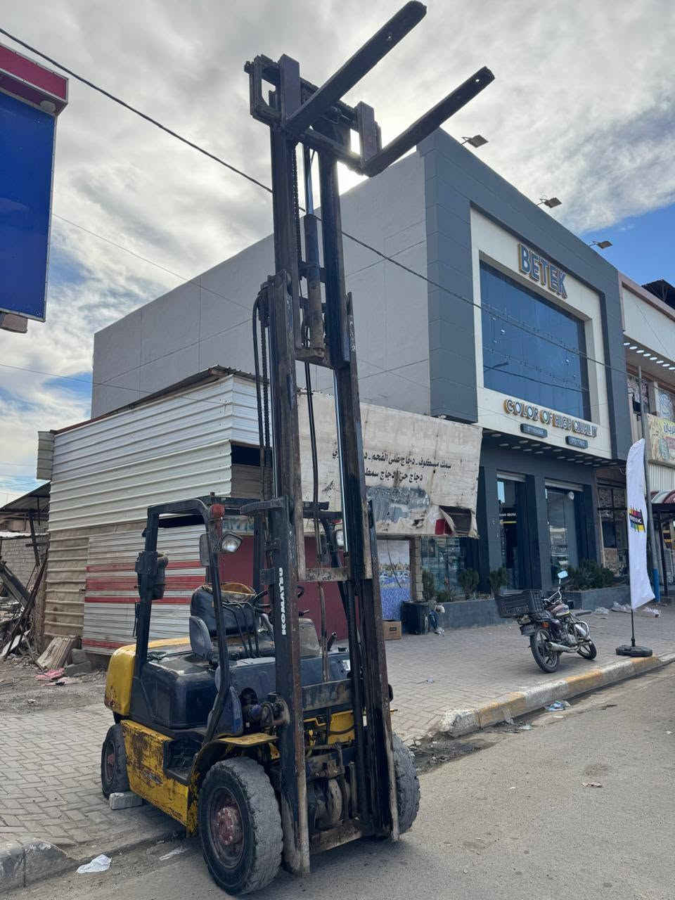 رافعة شوكية • كوماتسو • ٢٠٠٢