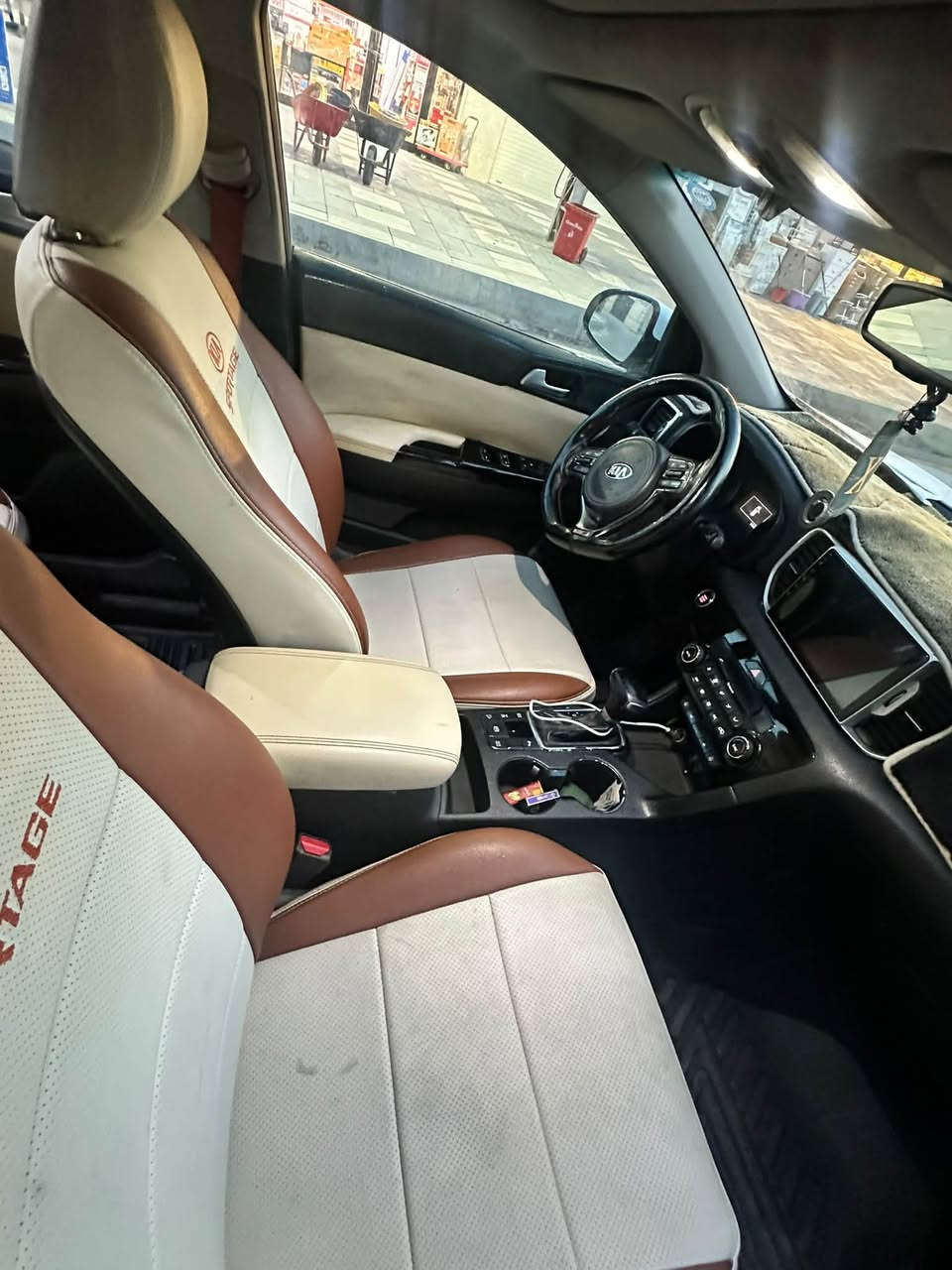 سيارة سبورتج Gtline
موديل 2016 شكل الحديث

 تدفئة تبريد كشنات جلد
تحكم ستيرن
بانورامه
حساسات كاملة

 سيارة كاملة  مكفوله من صبغ  بدون تبديل او بارد فقط مبدل مكينة كاملة بلادية والفور ويل ملغي عنوان كرادة سيارة اربيل باسمنا تحويل ثاني يوم سعر

158 وبيها مجال

***********
