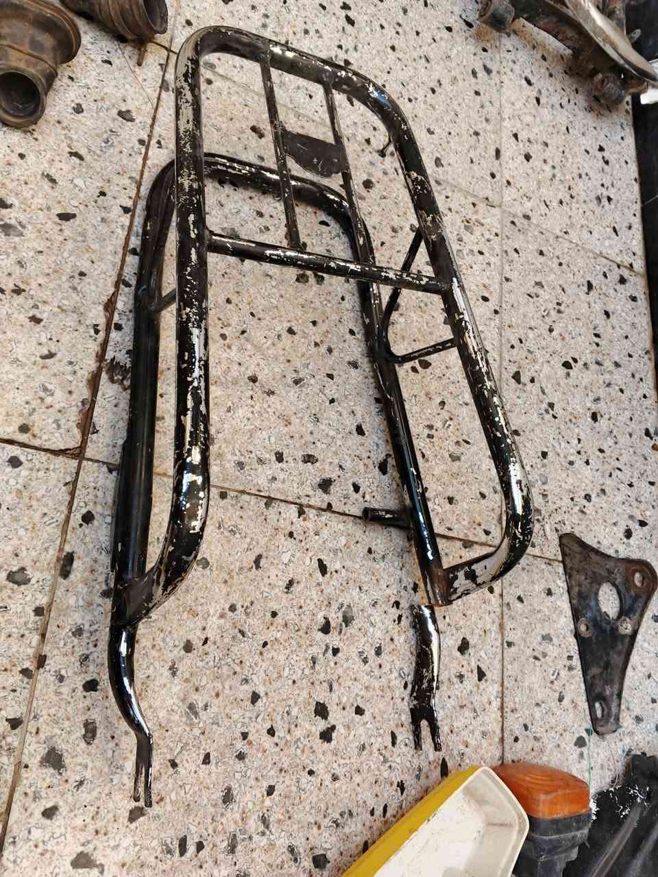 لبيع كلهن اب خمسه وعشرين قفل كلهن كلشي ما بيهن جيب وشد كبل عربانه تنكيات كلشي
