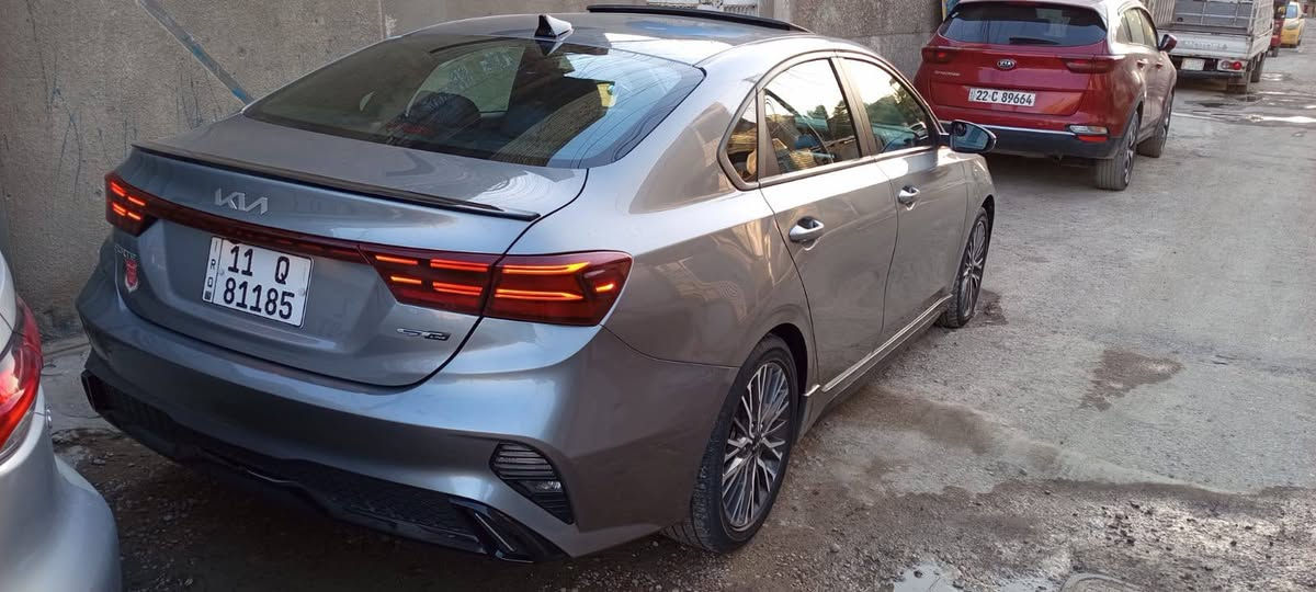 فئة GT Line الرياضية
• رنكات رياضية
• إضاءة LED
• شاشة كبيره
• كاميرا خلفية
• حساسات خلفية
• تشغيل ودخول ذكي
• مثبت سرعة
• فتحة سقف
• داخلية رياضية وفخمة
• أنظمة أمان وثبات إلكترونية
رادار 360 
سياقه الي
ماشيه 63 ميل
محرك 2000
رقم بغداد باسمي مكان بغداد الامين  السعر 155 وبيها مجال الاستفسار عل الرقم (***********)
السلام عليكم للبيع كيا فورتي موديل 23 جيتي لاين وارد امريكي حادث بنيد بدون دواخل بدون ايرباك وهنا بل عراق صار بيها صبغ جاملغ وباب بدون دواخل وشويه من الباب المواصفات 🔥
