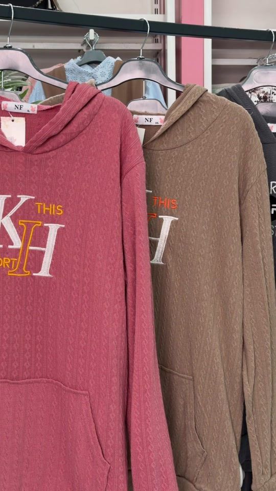 "جودة استثنائية وقماش مريح يجعلك تشعرين بالتميز ✨" السعر 14,500💸 القياسM-L-XL-XXL #مجمع_النمور_فرع_الموصل  💌 راسلونا للطلب  العنوان : الموصل - سايدين المثنى - مقابل متنزه المثنى  الهاتف 📞: *********** 🚚 خدمة توصيل متوفرة لكل انحاء العراق
