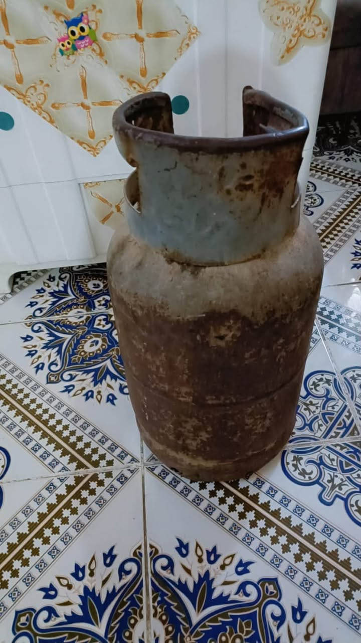 غسالة جديدة وغاز للبيع سعر الغسالة 150
وغاز 75 الف. وبي مجال 

***********
