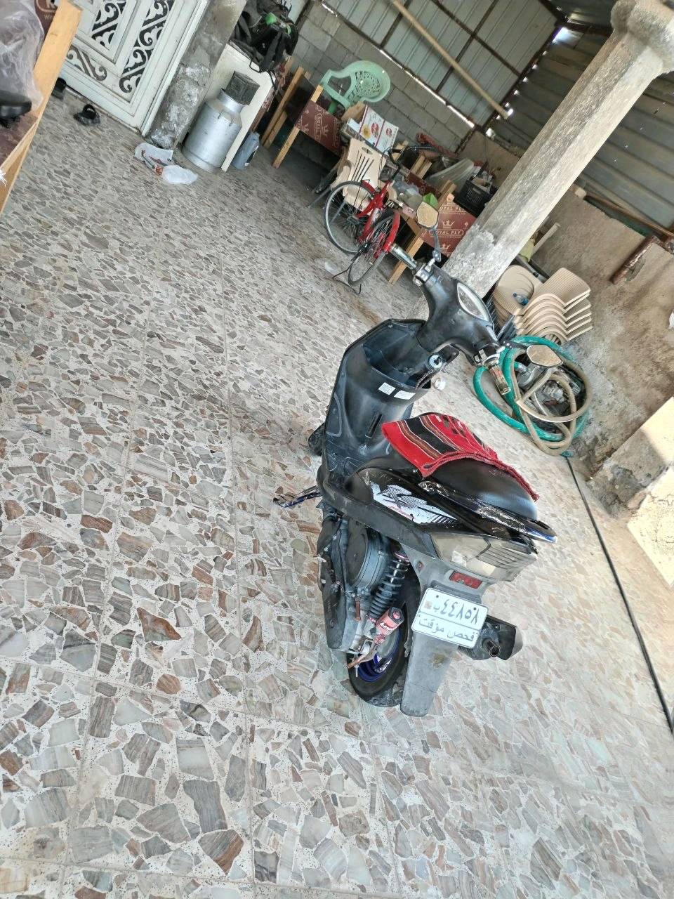 سلام عليكم   
دراجه ماكس عدله رمبه للبيع  دراجه نضيفه و مكفوله دراجه ما ماشيه نضيفه كلش دراجه خير من الله الدراجه موديل 2006 محركه مكفول صبانه ما ممدوده عليه شرط نكره سلف و هندر كهربائياته كلهه شغاله الدراجه كلشي ما عوزه الدراجه عليه تزويدات خفايف ويل نجمه صالنصه FM + دبل تزويد ياباني و يدة بريك امامي و يدات ذني مال رمبه الدراجه دير بانزين و دهن و ترايك للبصره 
السعر 825 و بيه مجال 
مكاني واسط نعمانيه
***********