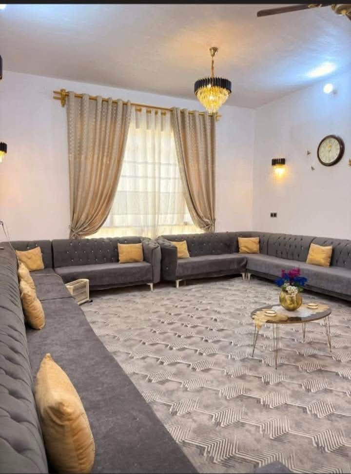 بيت للبيع بدؤانم البهراط المساحه 350البناء 250ؤ100حديقه المؤقع مميزقريب علشارع خمسين ؤقريب علشارع المكاتب بفرع الصيدليه الستفسارعل هاذا رقم***********
