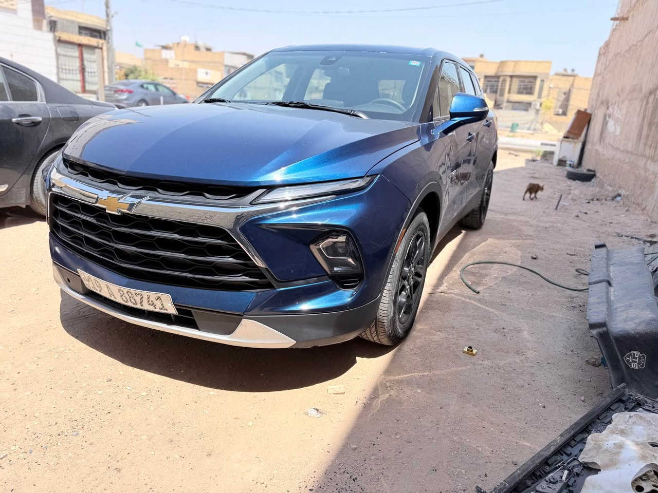 بلايزر ٢٠٢٣ وارد امريكي 
بيه صبغ ٦ قطع من امريكا بدون دواخل 
مواصفات Lt 
رقم كربلاء بأسمي مداور مباشر 
جاهزه من كل شي اي نقص ما بيه 
سعر ١٤٣ معا مجال 
للاستفسار *********** كربلاء, العراق
