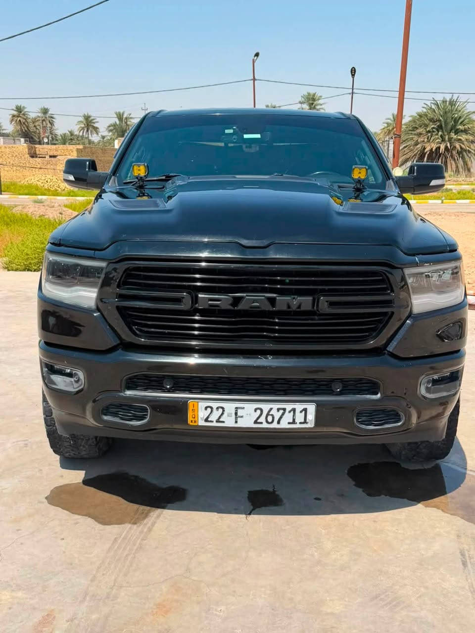 السلام عليكم
دوج رام  DODGE  RAM

موديل : 2020   1500

فـئـة : أسود  

الـضـرر: صفحة جهة السايق اماكن بيها راجعات بارد ضررها بامريكا وصور الحادث ضمن المنشور

الـمواصـــفـــات 

.نـظـام أيـتـورك

.فـورويـل 4x4

.مـحـرك V8. 5700

.شاشه وسط

.أطـفـاء المحـرك عنـد الـوقـوف

.تـايـرات جبليات

.تحكمات ستيرن ومثبت سرعه

.تراكشن وسايد بريك بصمه

.منظومات زنون كلش قويه

.تحديث البنيد ابو الفتحات 

.منظومة غاز ايطالي نحاس خزان 100 لتر 
.الـسـيـاره مرفعها 2ونص انج 

.مكان السياره الديوانيه مابيهه نقوصات جاهزه ونظيفه وجديده جداًً

السعر (230) $ 
***********
