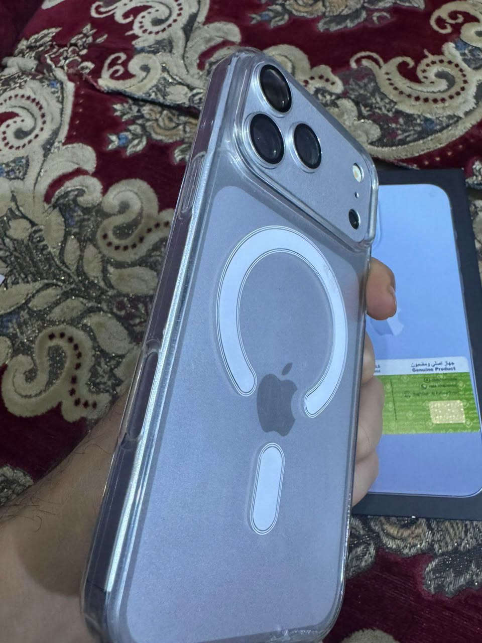 ايفون 13برو ماكس شرق اوسط 
مغلف 17
ذاكرة 256 بطارية 77
مكفول من كلشي فقط الضهر مكسور
***********
