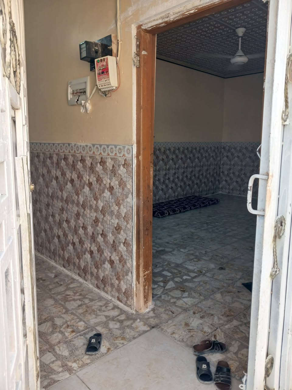 للبيع ...كربلاء حي التركمان ...بيت 70 متر طابقين ونص ..بسعر مناسب***********
