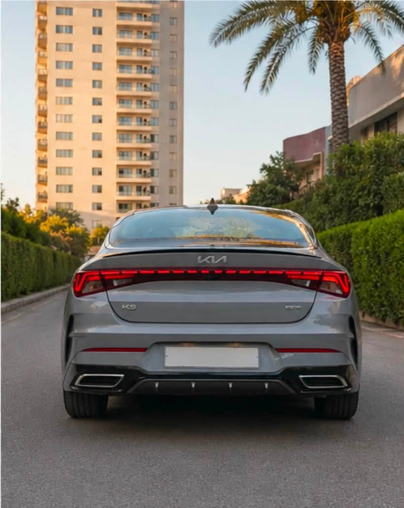 السلام عليكم ورحمة الله وبركاته
للبيع Kia K5 موديل 2023، فئة GT Line، بحالة ممتازة جداً وعلى وضع الوكالة.

المواصفات:

* محرك 1600 تيربو
* ماشية 23 ألف ميل فقط
* داخلية جلد أحمر
* رادار بالمراية ورادار أمامي
* كراسي كهربائية
* شاحن لاسلكي
* تشغيل عن بُعد
* السيارة حادثها فقط بنيد صبغ، والباقي مكفول
* لم يتم فتح أي برغي بالسيارة
* السيارة على حالة الوكالة وبوضعها الأصلي

السعر: 165$

الموقع: بغداد – حي تونس / آفاق عربية

للاستفسار والتواصل:
***********

للبيع فقط.

