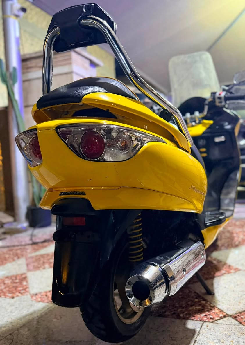 سلام عليكم 
للبيع 
فورزا 0/8دراجه جديده كفرات ومكينه بلاد وين متريد افحصها دراجه ماخذه من معرض علاوي القائد 
ودراجه بيها جامه طويله ودبلات وتجوه وبيها بعد غراض كلهن مال يابان 🇯🇵
مكان الدراجه بغداد 
الاستفسار اكثر اتصل ***********
