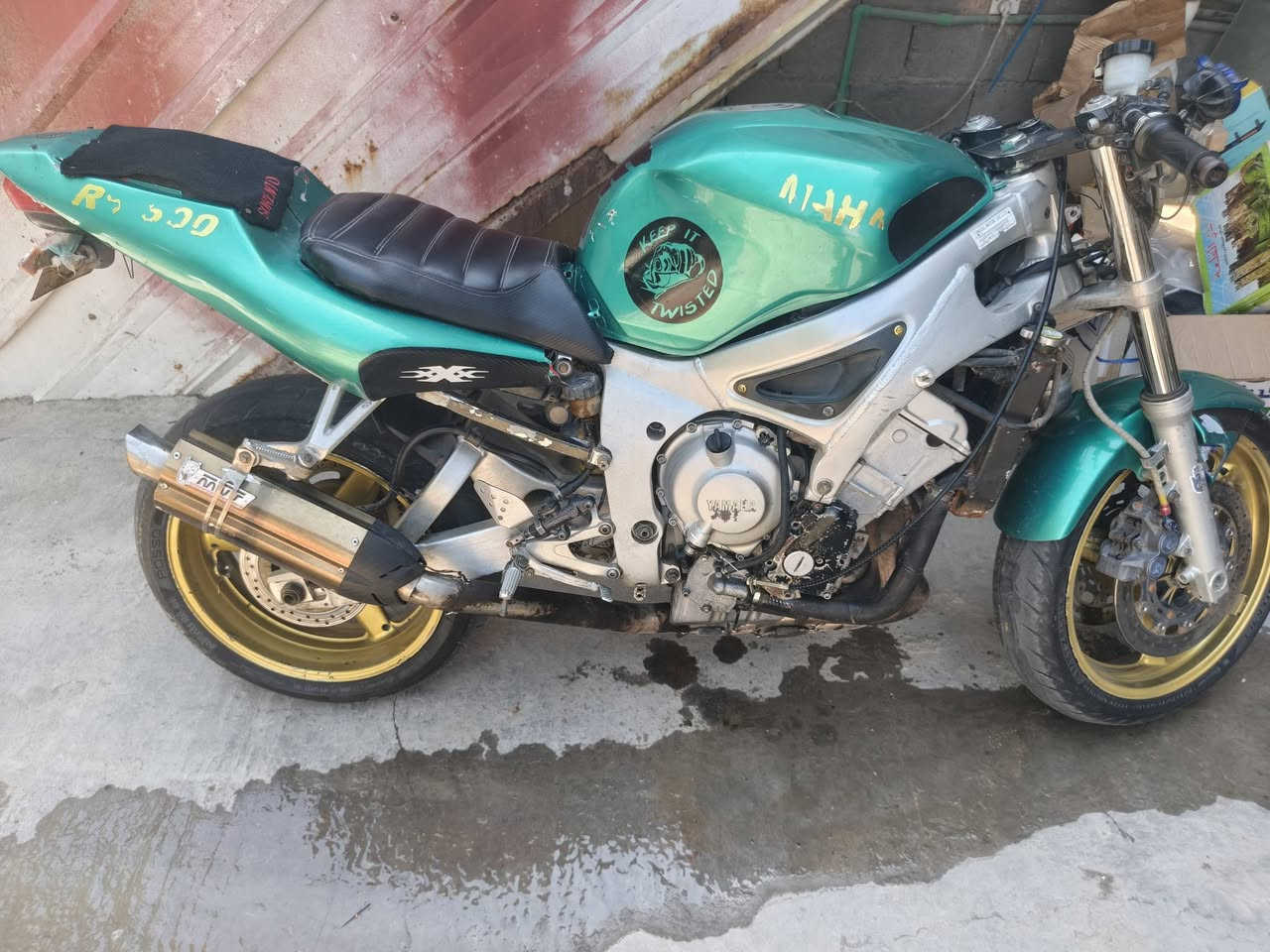 السلام عليكم ياماها R6 بطح للبيع للاستفسار واتساب ***********
