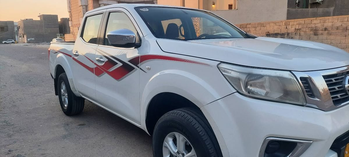 بسم الله الرحمن الرحيم 
نيفار ٢٠١٦ كير عادي فول مواصفات رقم اربيل سنويه منتهيه سياره جديده وكفالة مكينه بلاديه مكان السيارة البصرة سعر ١٣٥
***********      ***********
