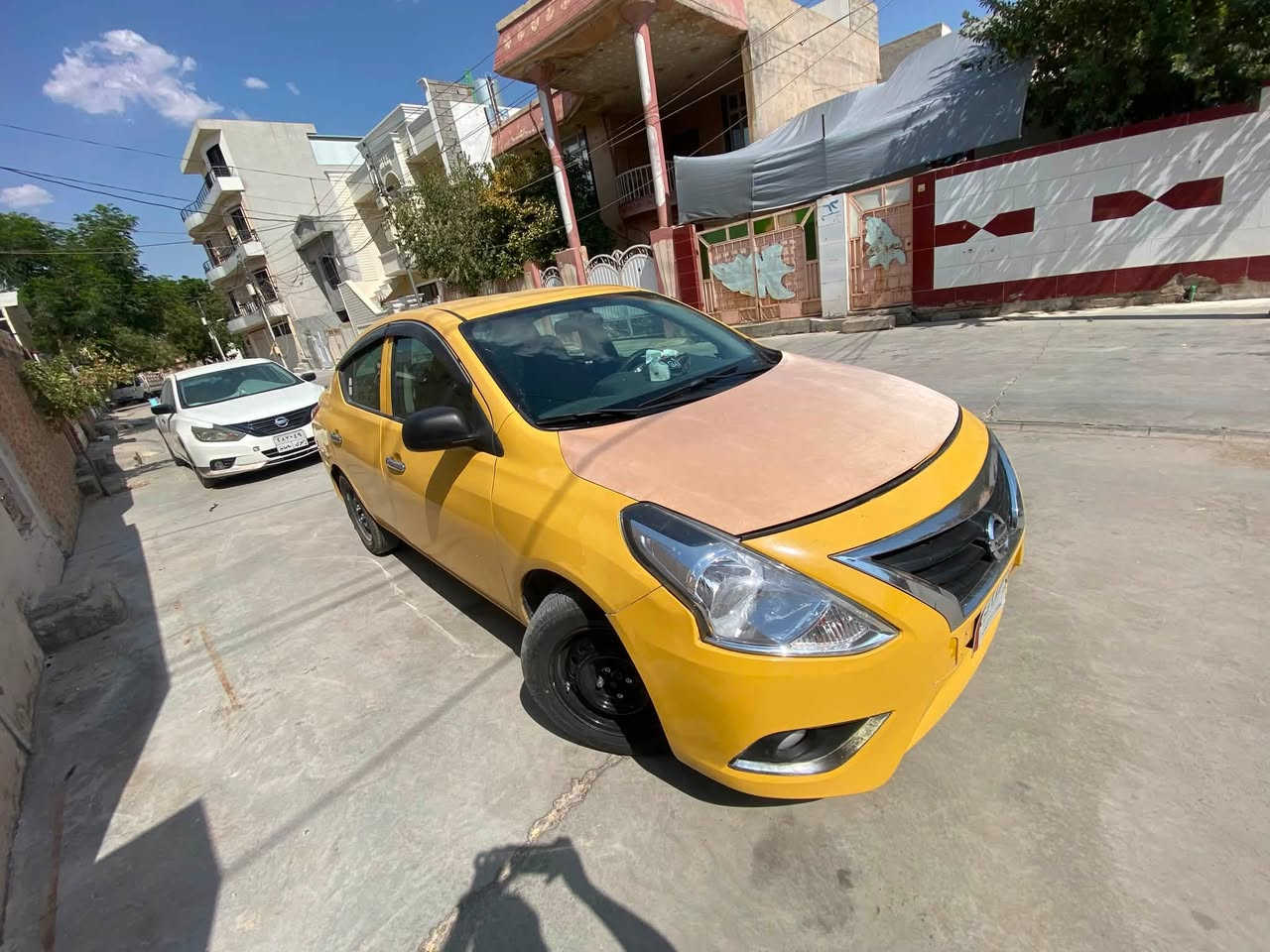 نیسان ڤیرسا ٢٠١٥ قاسریە 
سعر ٥٣ مەعمەلە گۆرینەوەش ئەکەم
***********
