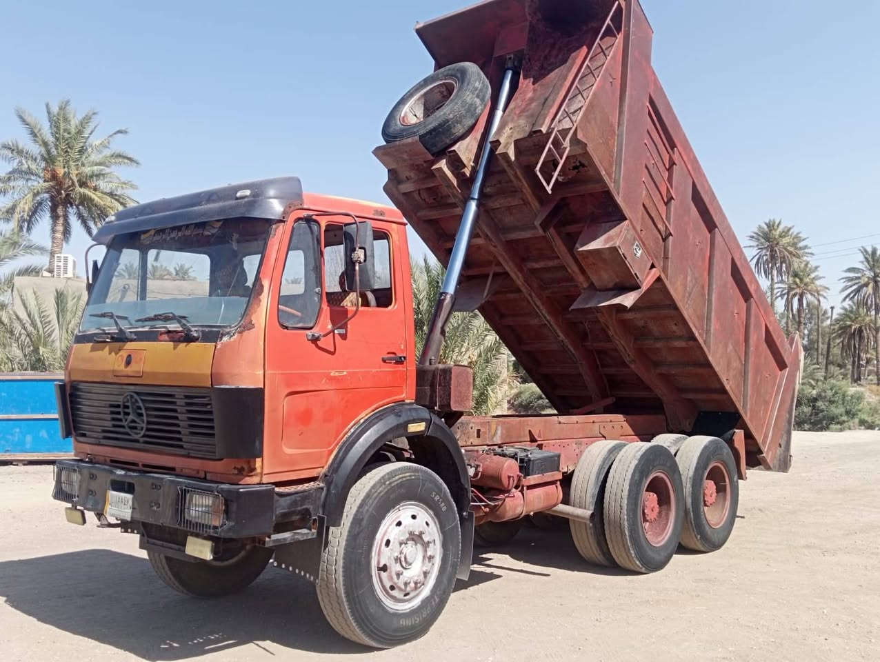 سلام عليكم لبي للبيع موديل 75 مكينه ٢٨ كير ١٦٠ مجموعة جيئف رقم نجف ***********
