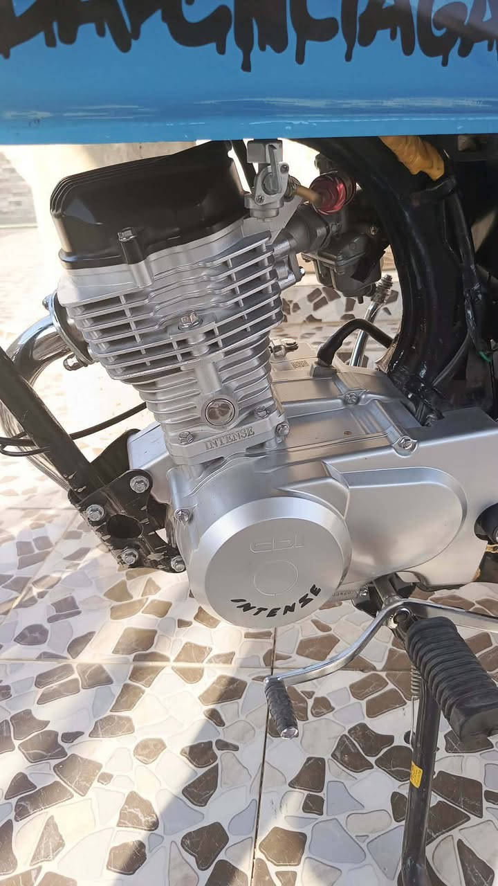 دراجه ٢٧
جديده شوفت عينك سكنر 

للبيع سعرها ٨٢٥ بيها مجال الشراي

***********
