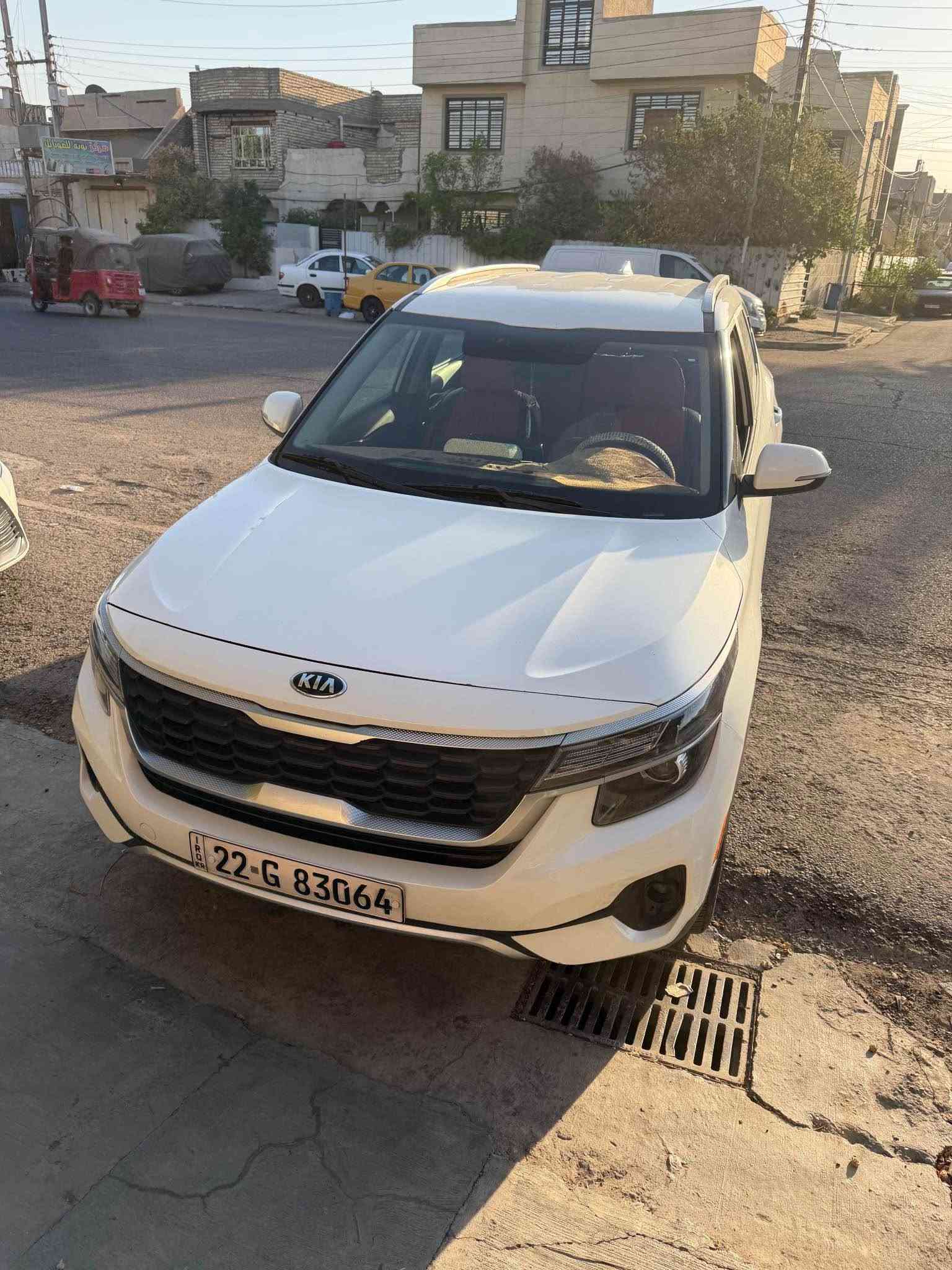 السلام عليكم 
كيا سيليتوس موديل 21 ماشيه 74 الف 
السعر 135$ 
مكاني حي العامل 
للاستفسار ***********
المواصفات 
رادار جانبي
تشغيل عن بعد 
فور ويل 
تدفئه كشنات
شاشه كار بلي 
درايف مود 
مثبت سرعه بغداد, العراق
